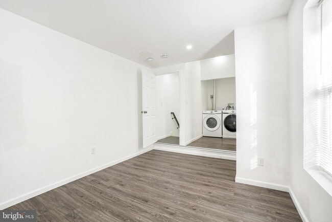 Building Photo - 1339 W Lafayette Ave