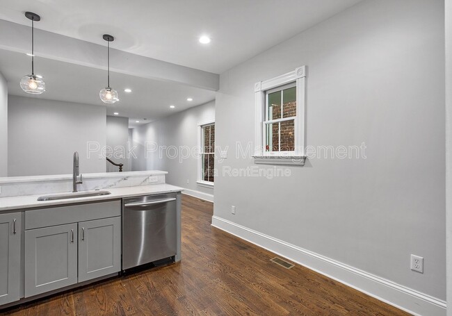 Building Photo - 2702 P St