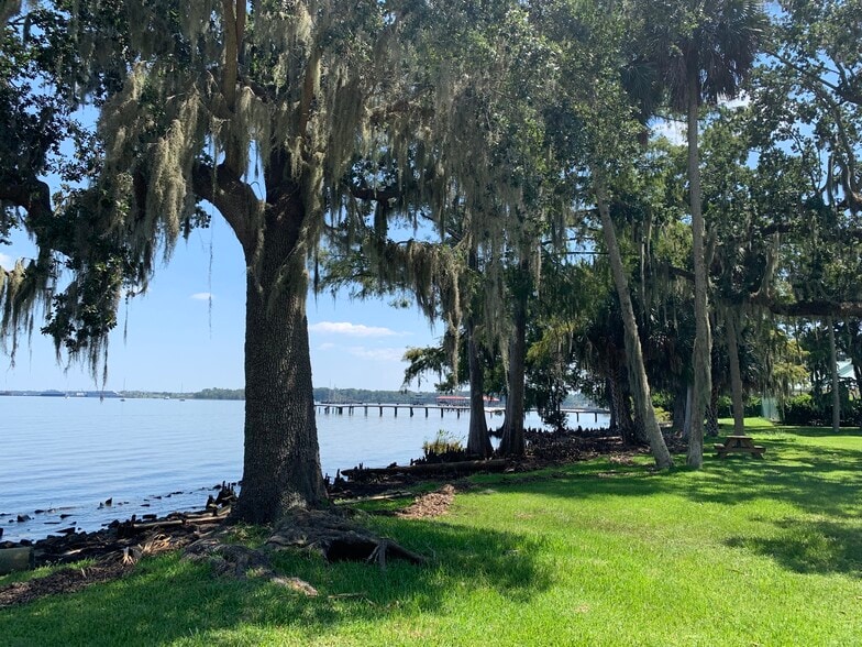 4 blocks to St. John's River - 714 Spring St
