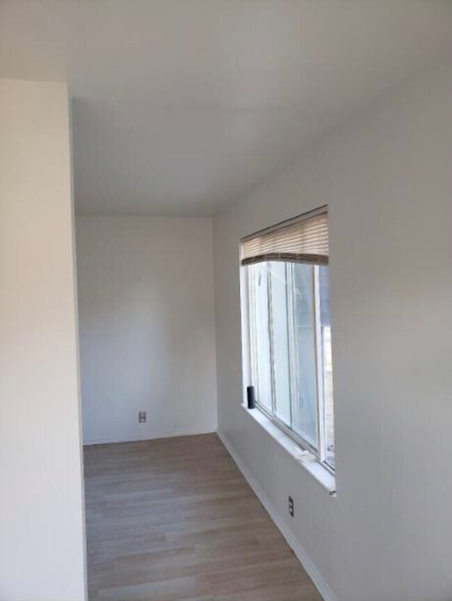 Building Photo - WVC 4Plex