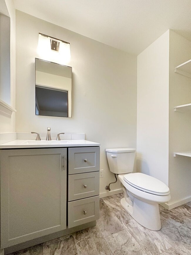 Building Photo - 4bd/2.5ba Seattle Home