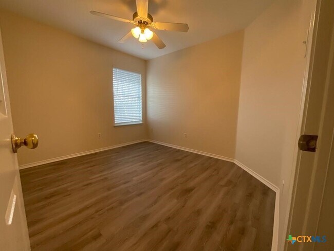 Building Photo - 169 Spring Branch Loop