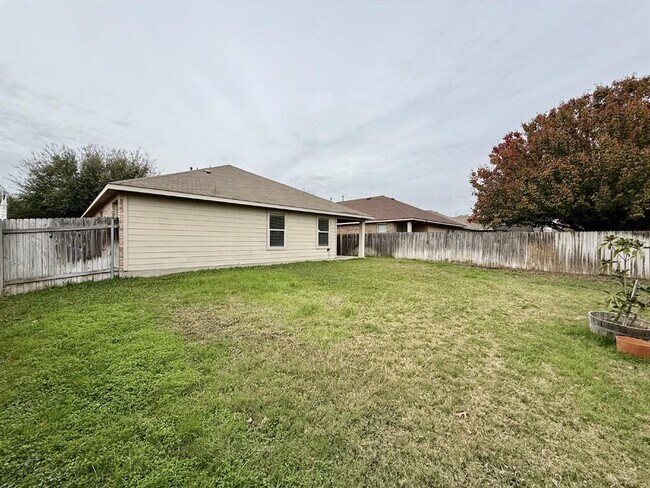 Building Photo - 1473 Rainbow Parke Dr