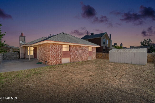 Building Photo - 5612 Mickey Mantle Ave