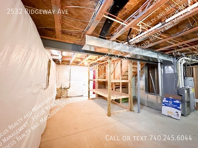 Building Photo - 2532 Ridgeway Ave