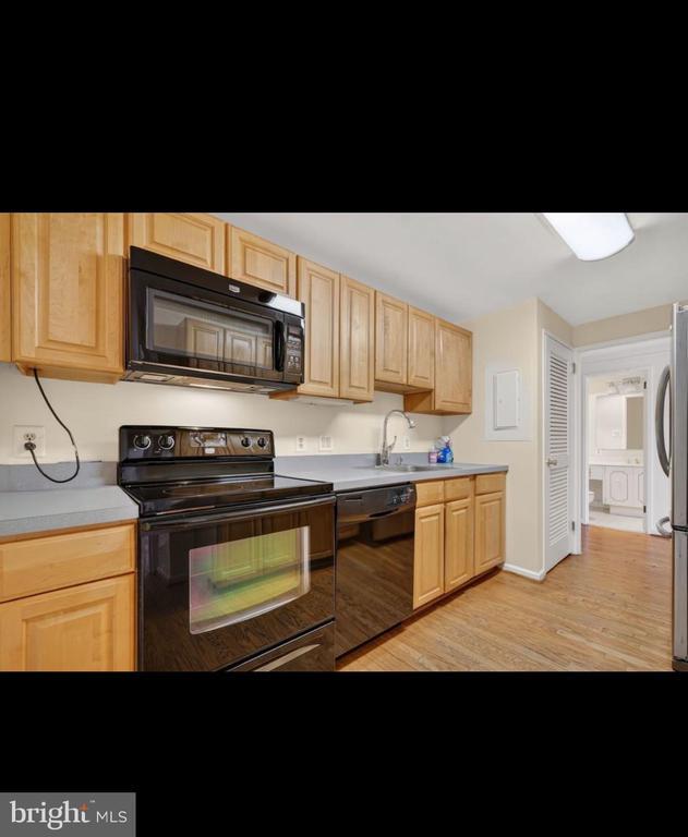 Building Photo - 2555 Pennsylvania Ave NW