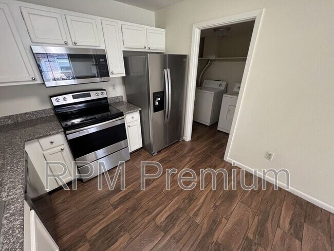 Building Photo - 5268 S Brightside View Dr