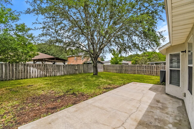 Building Photo - 11543 Bonnie Lakes Ct