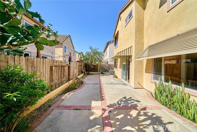 Building Photo - 22859 Morro Dr