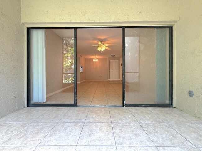 Building Photo - 3284 S Semoran Blvd