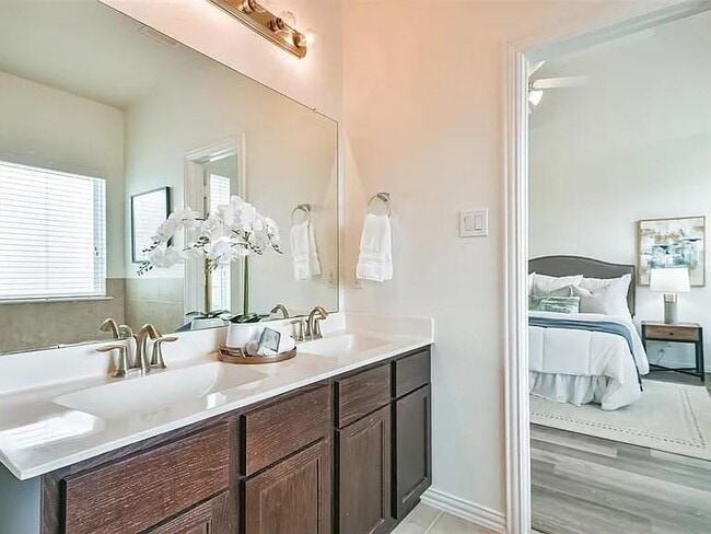 Building Photo - 2125 Sand Ridge Dr
