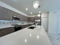 Building Photo - 4745 NW 83rd Pkwy