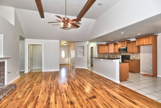 Building Photo - 18509 E 46th St