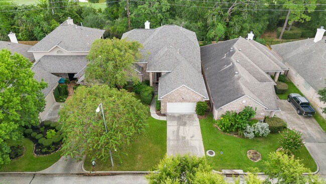 Building Photo - 14918 Plantation Oak Dr