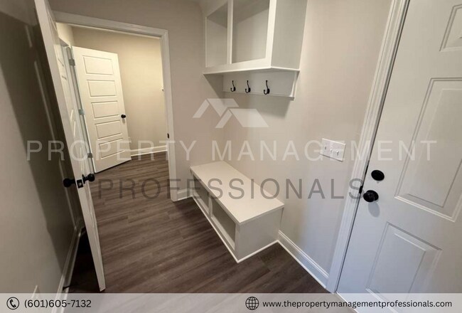 Building Photo - BRAND NEW!!! FABULOUS HOME!!!