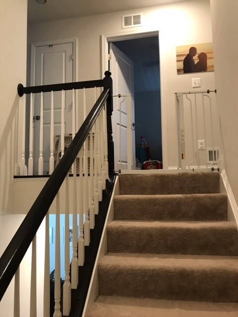 Building Photo - 624 Heathland Trl