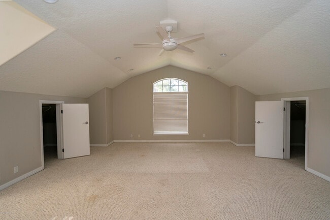 Building Photo - 3668 Windmoor Dr