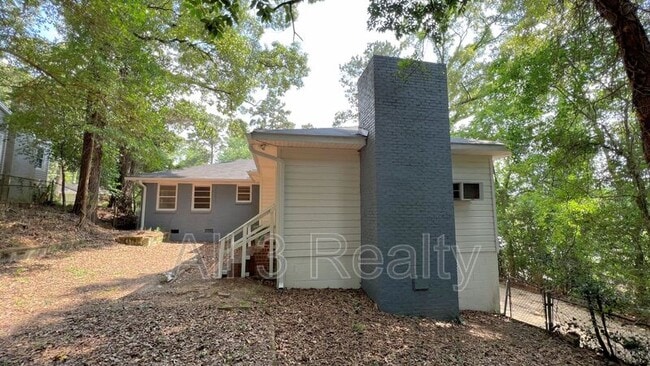 Building Photo - 3505 Pelzer Ave