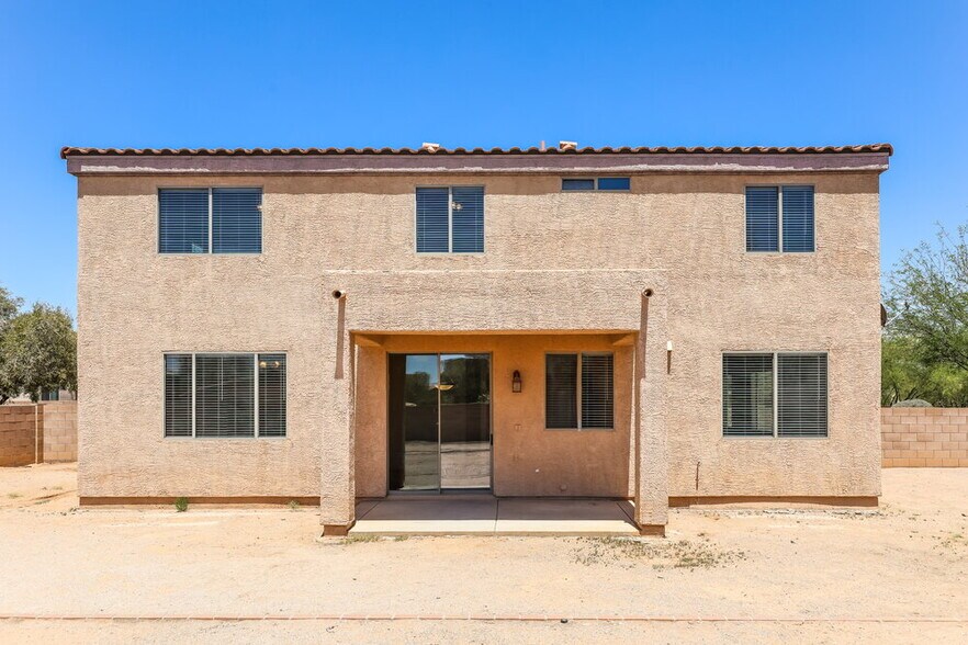 Building Photo - 5562 S Lemon Tree Dr