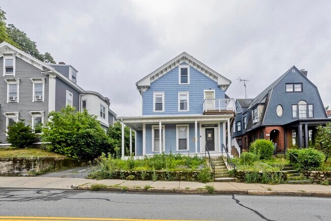 Building Photo - 78 Elm St