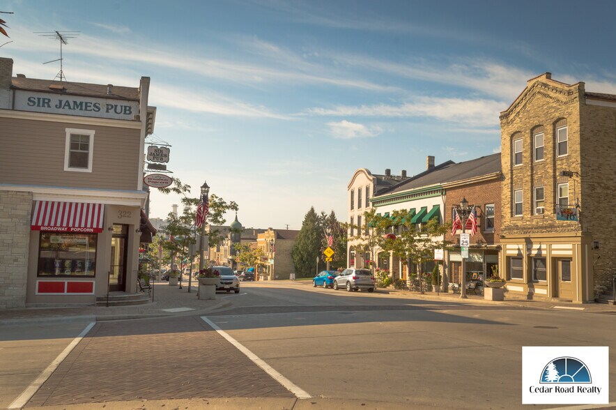 Building Photo - 209 E Jackson St