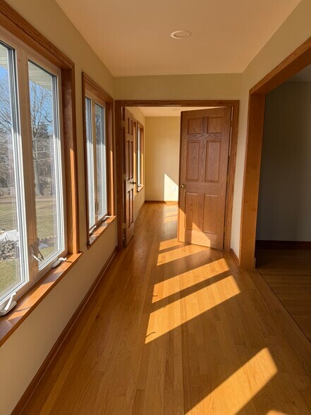 Building Photo - W9206 Ripley Rd