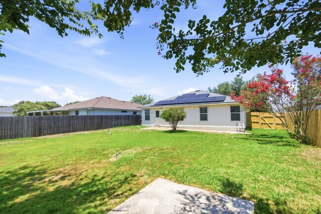 Building Photo - Charming 3 bedroom Home in Hutto!