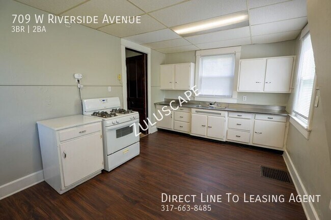 Building Photo - 709 W Riverside Ave