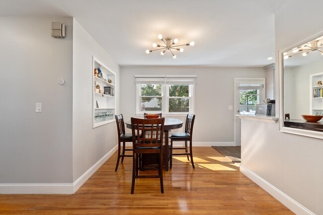 Building Photo - 47 Blondel Dr