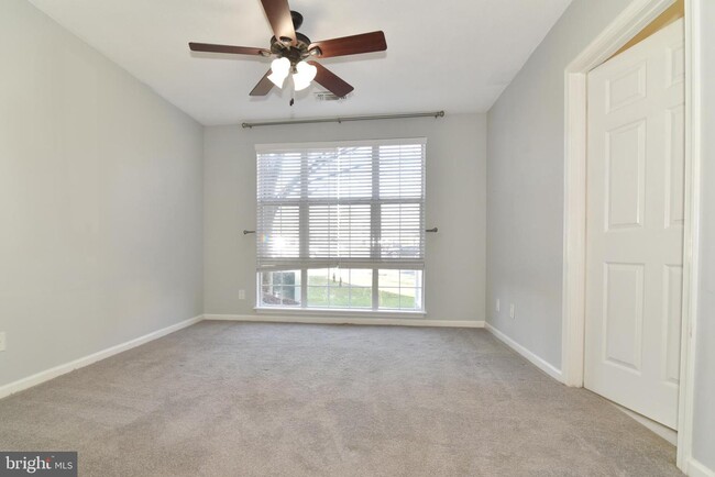 Building Photo - 20301 Beechwood Terrace