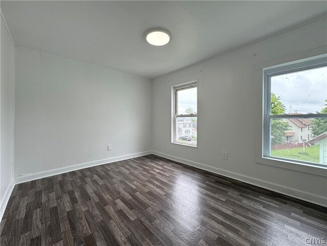 Building Photo - 318 W Hoard St
