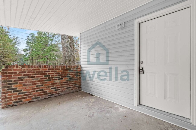 Building Photo - Fully Renovated 3-Bedroom Home on Curtis Drive with Fenced back yard- Beautifully Tranquil Sumter...