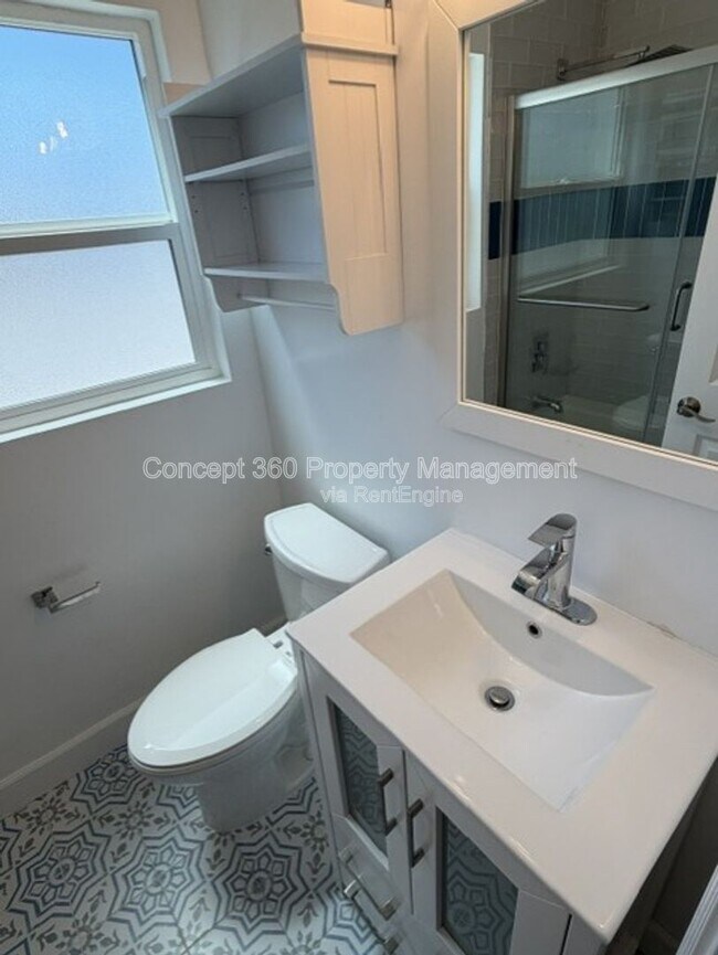 Building Photo - 2287 Belmont Ave