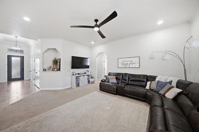 Building Photo - Home with Chef’s Kitchen & RV Parking