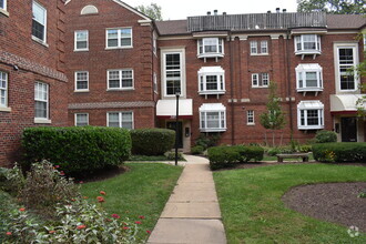 Building Photo - Palisade Garden