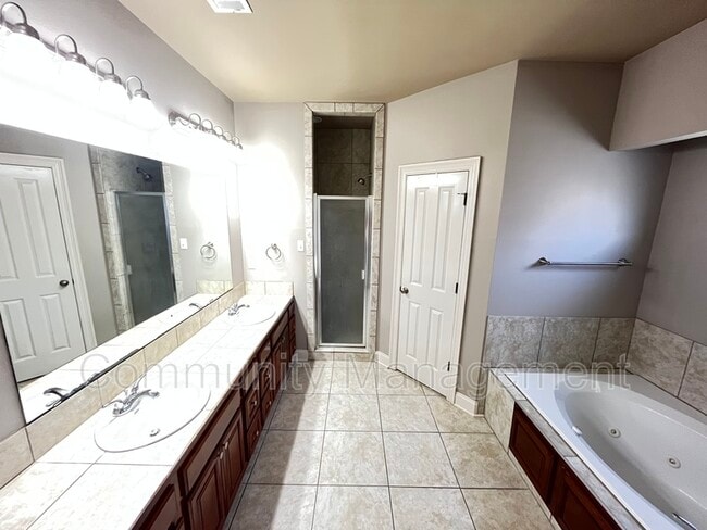 Building Photo - 38695 Red Bud Lane