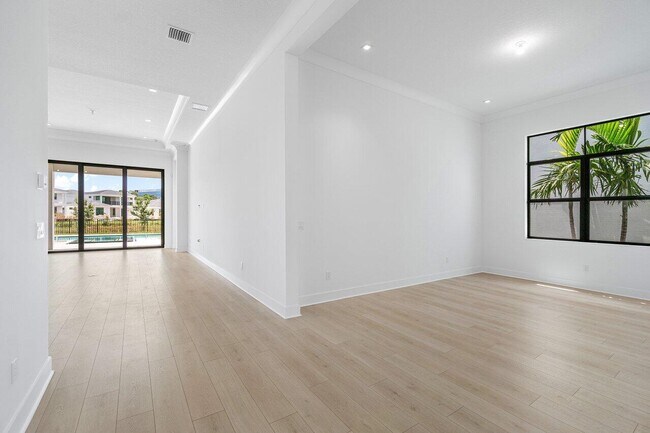 Building Photo - 13393 Artisan Cir