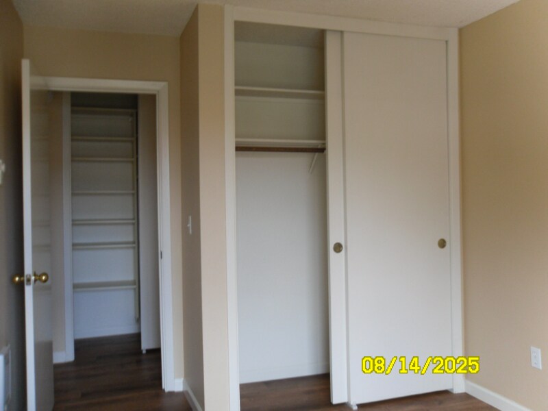 Building Photo - 5575 E Evergreen Blvd