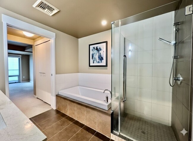 Building Photo - Exquisite Condominium at the Renowned Waterfront Pearl with Views of the River, Work Out Facility...