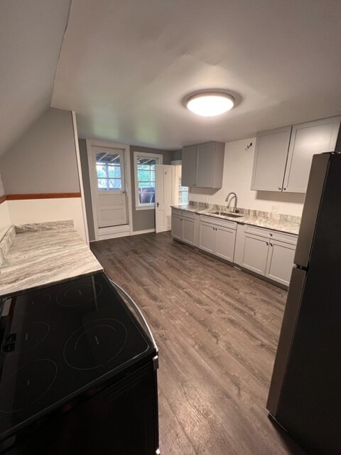 Building Photo - 21 Pearl St