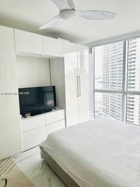 Building Photo - 1750 N Bayshore Dr