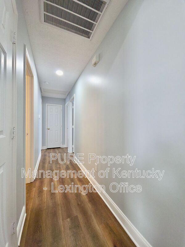 Building Photo - 2800 Ashby Glen Pl