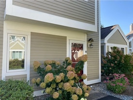 Building Photo - 148 Billington Ln