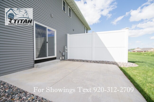 Building Photo - 1012 Faith Ct