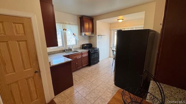 Building Photo - 25 Tibbits Ave