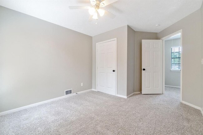 Building Photo - 23311 Montague Dr