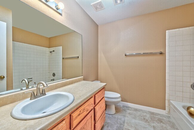 Building Photo - 3771 Shirebrook Dr