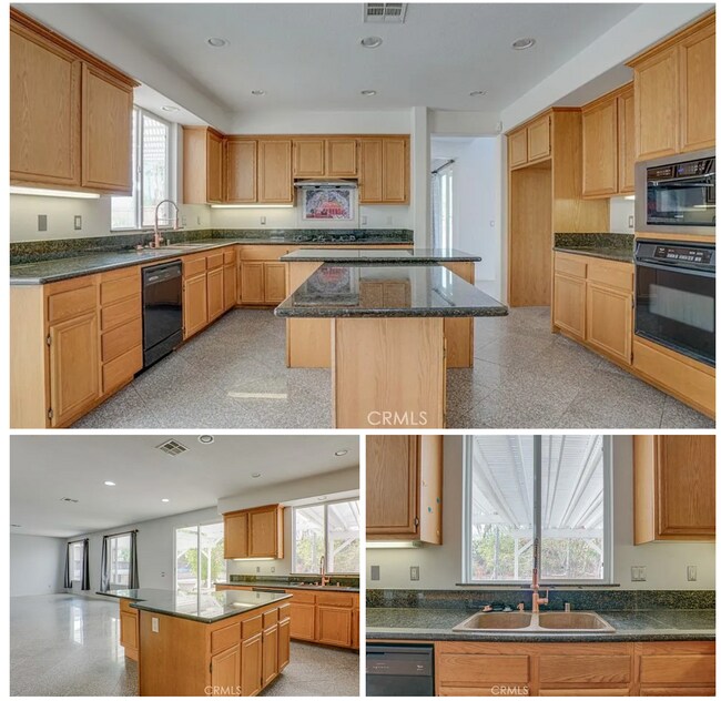 Building Photo - 12683 Palm View Way