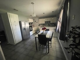 Building Photo - 228 Whitetail Cir