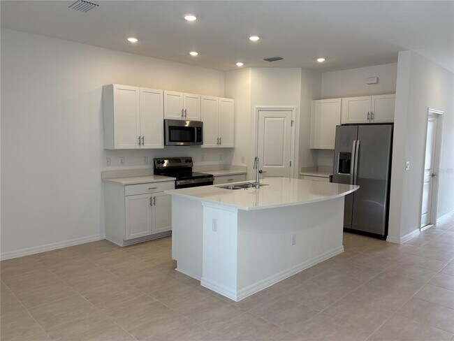 Building Photo - 15092 Cuzcorro Ct